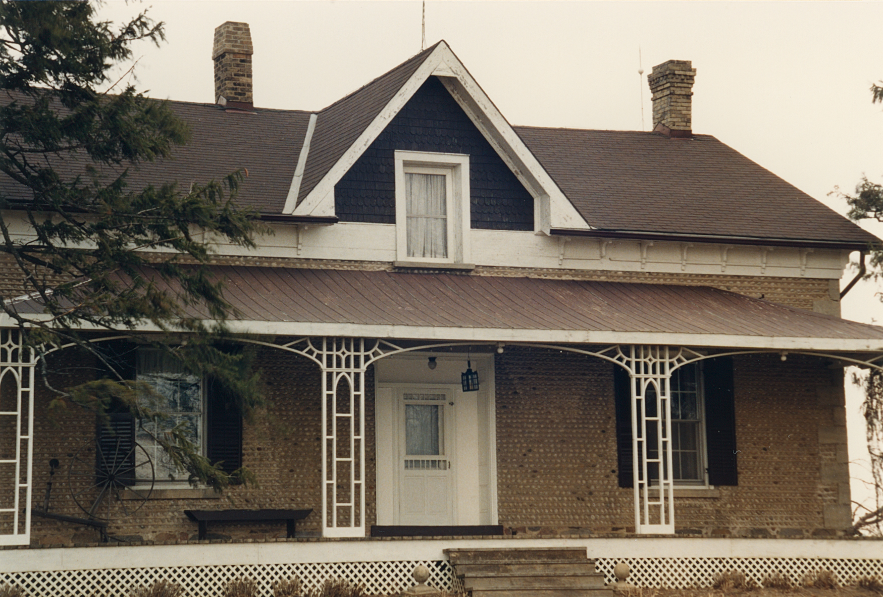 Bra-6 963 Keg Lane 2